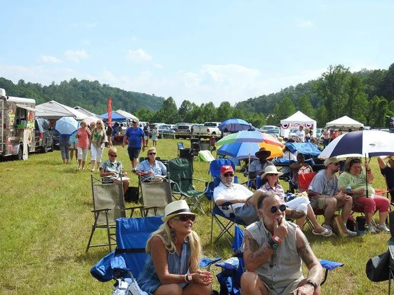 What is Blue Ridge, GA Best Known For? Blue Sky Cabin Rentals